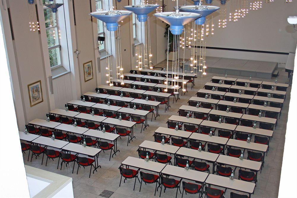 Kardinal Schulte Haus Hotel Bergisch Gladbach Luaran gambar