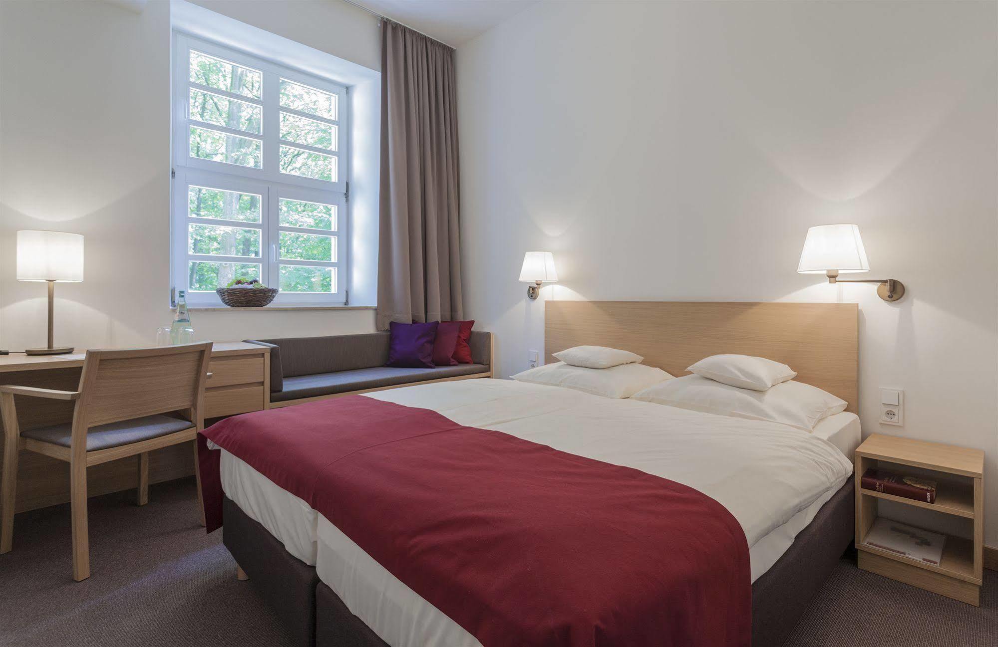 Kardinal Schulte Haus Hotel Bergisch Gladbach Luaran gambar
