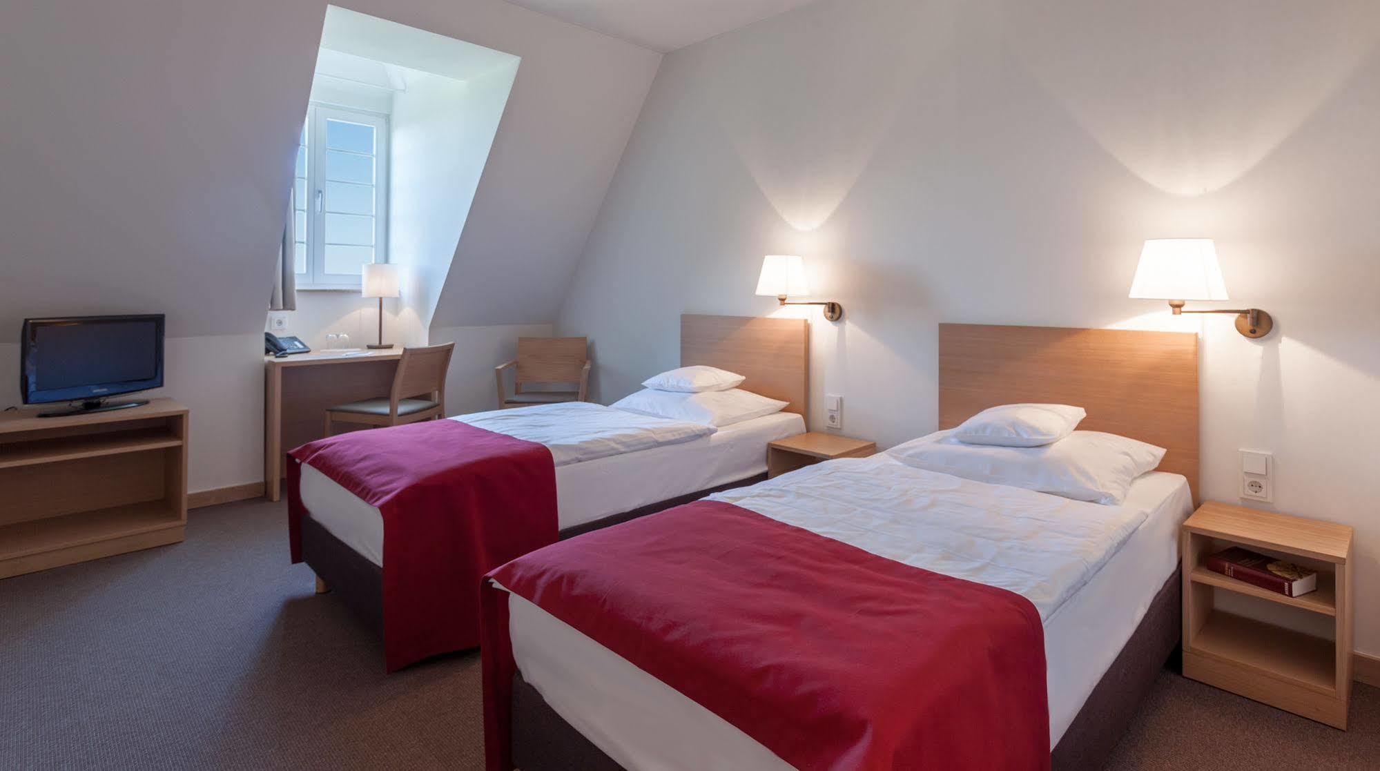 Kardinal Schulte Haus Hotel Bergisch Gladbach Luaran gambar