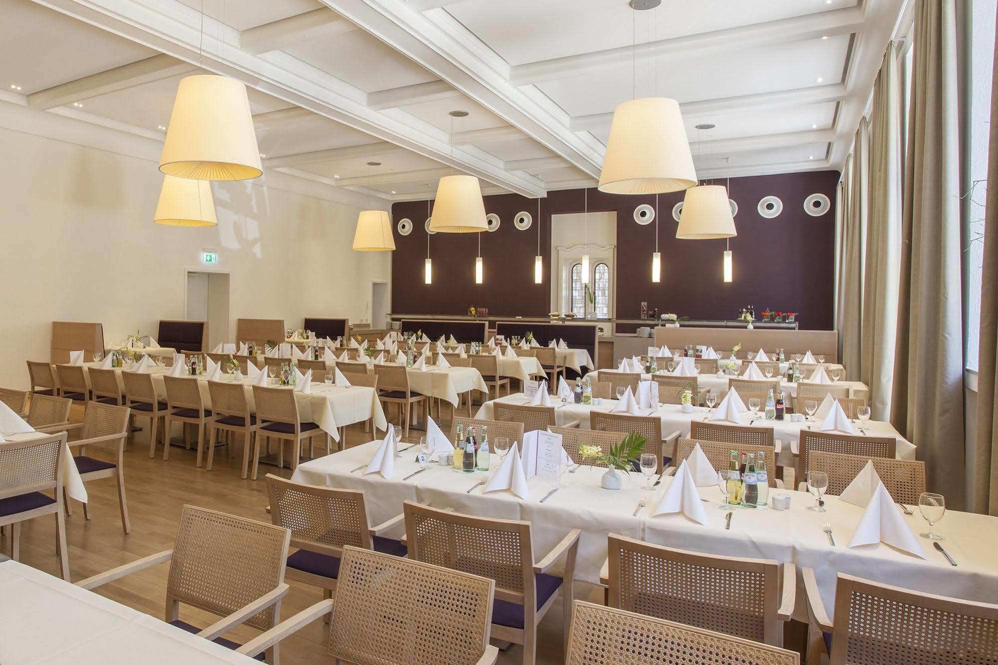 Kardinal Schulte Haus Hotel Bergisch Gladbach Luaran gambar