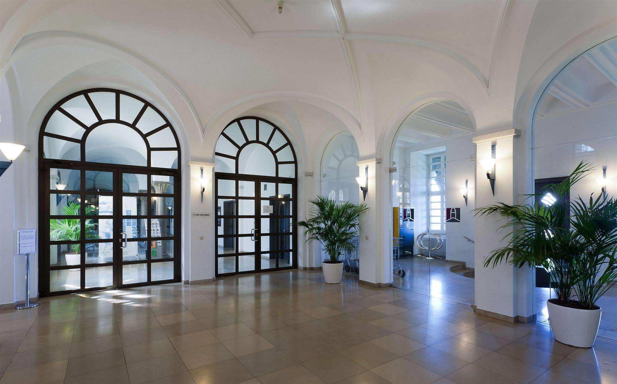 Kardinal Schulte Haus Hotel Bergisch Gladbach Luaran gambar